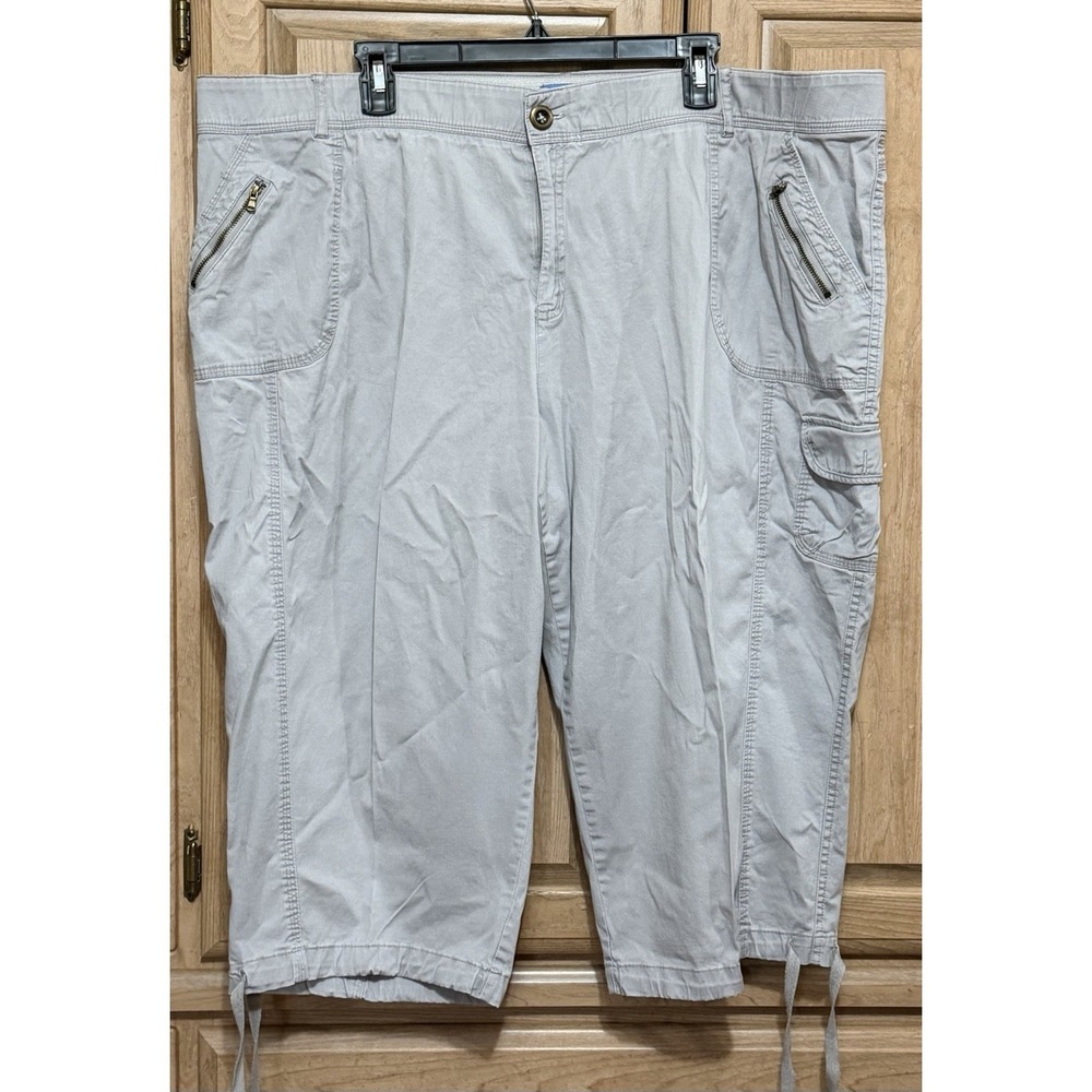 Westport Capri Cargo Pants Women's Size 22 Gray High Rise Pockets Travel Hiking